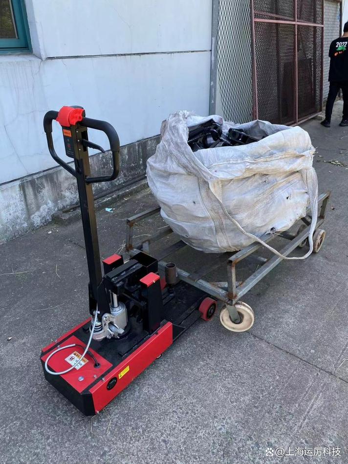 代替人力更好的选择 纺织织造A字架电动搬运车如何重塑纺织品搬运效率
